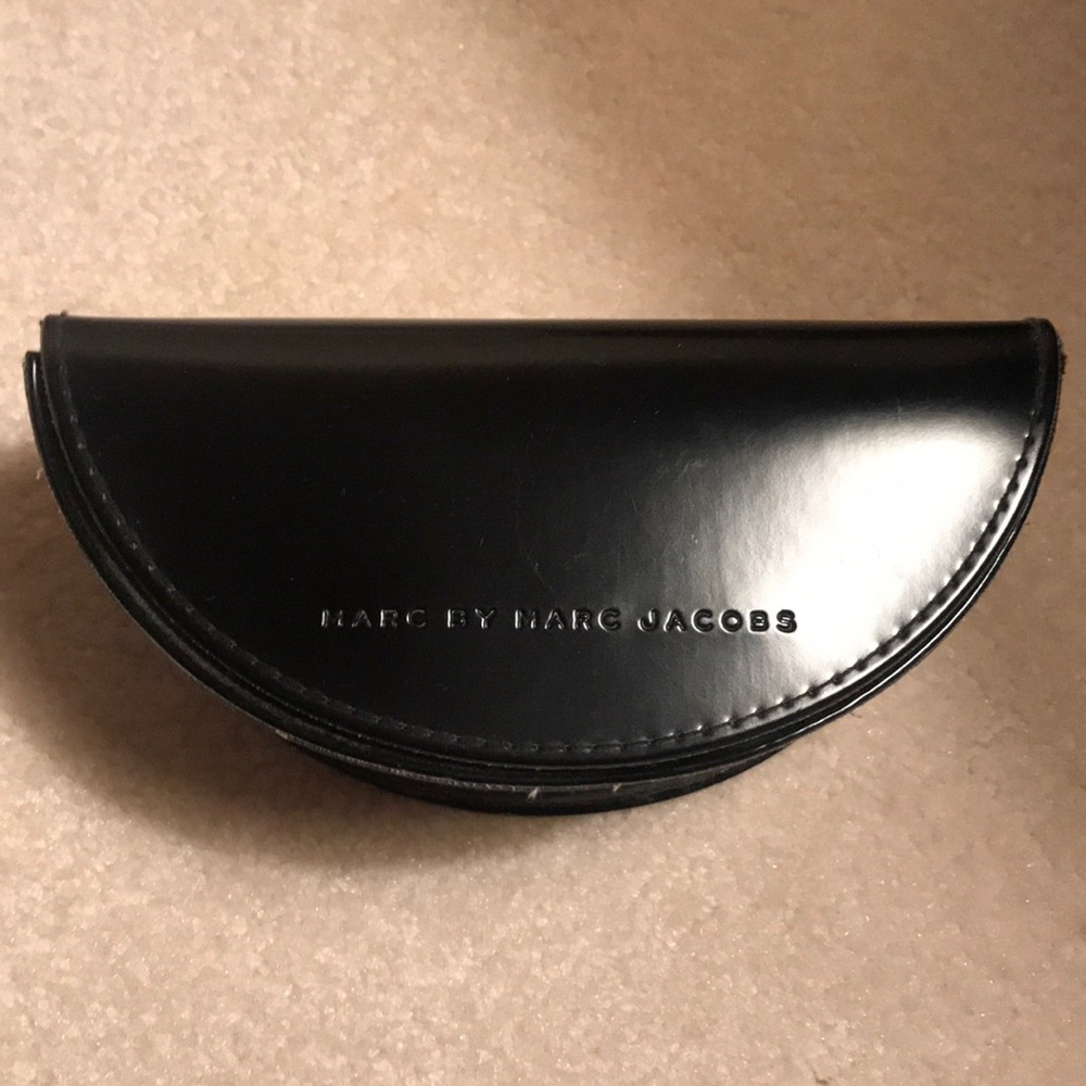 Marc by Marc Jacob sunglass case
